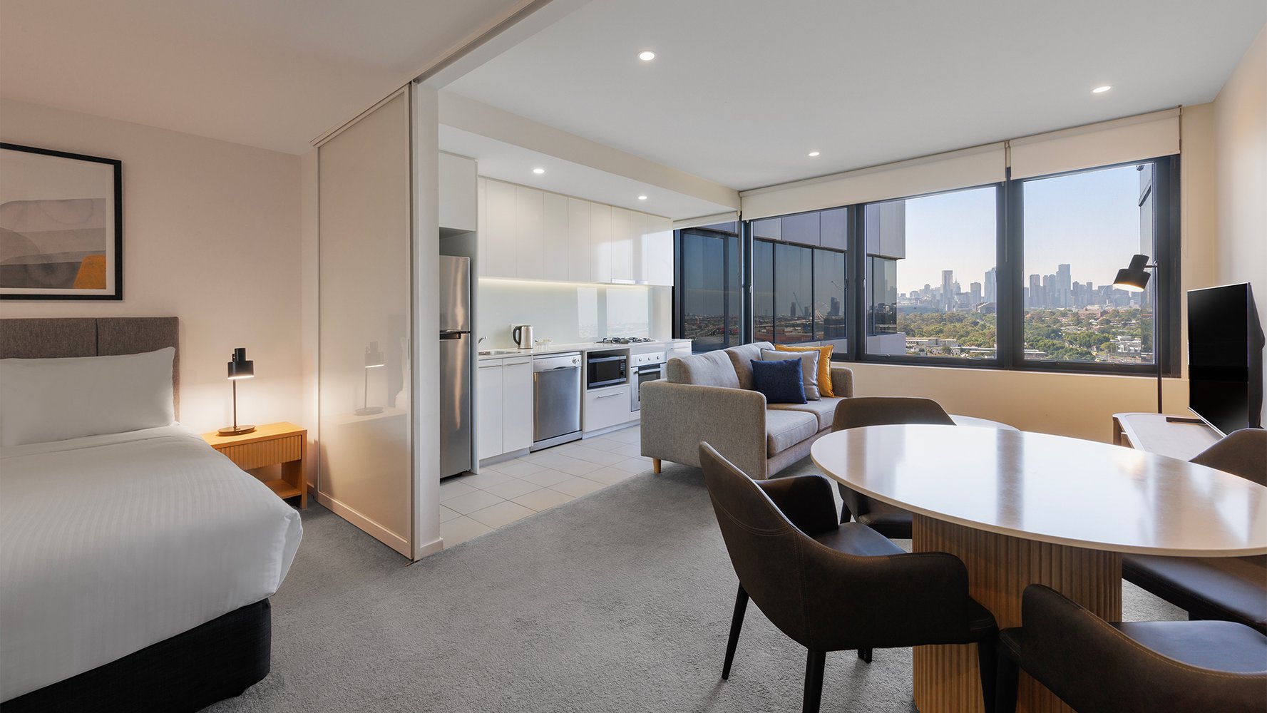 Oaks Melbourne Flemington Suites